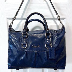 Gorgeous Coach Cobalt Blue Patent Leather Shoulder Bag